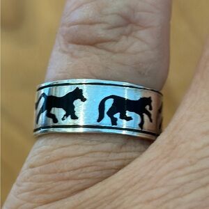 Vintage Sterling Silver Native American Horses Band Ring - Size 5